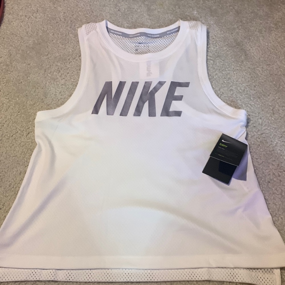 Nike running top